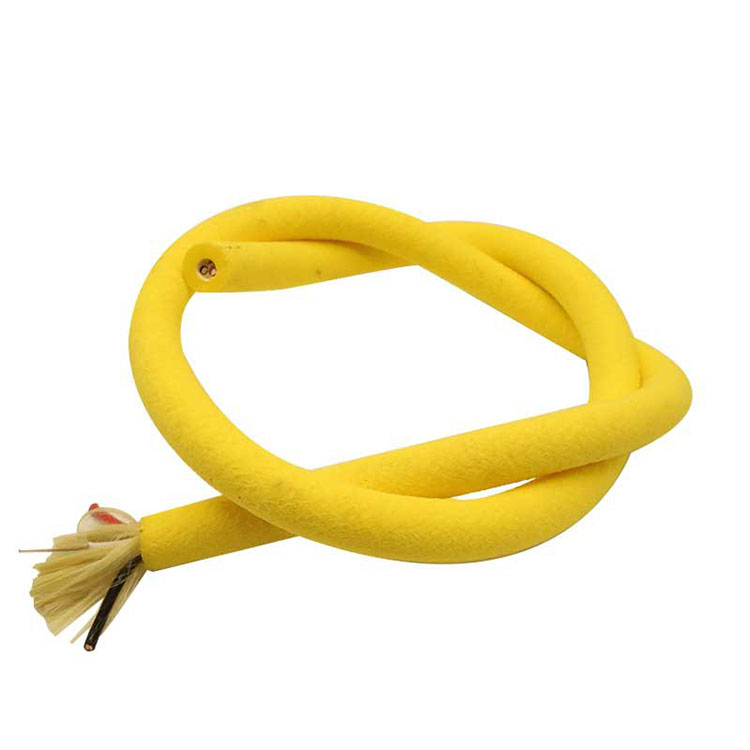 W jaki sposób podwodny kabel zerowy osiąga zerową pływalność w wodzie?